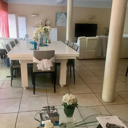 Serenity Chambre D'hote Au Calme Des Maitres Tibetains Y Ont Sejourne 15 Mn Des Plages Accommodatie bij particulieren